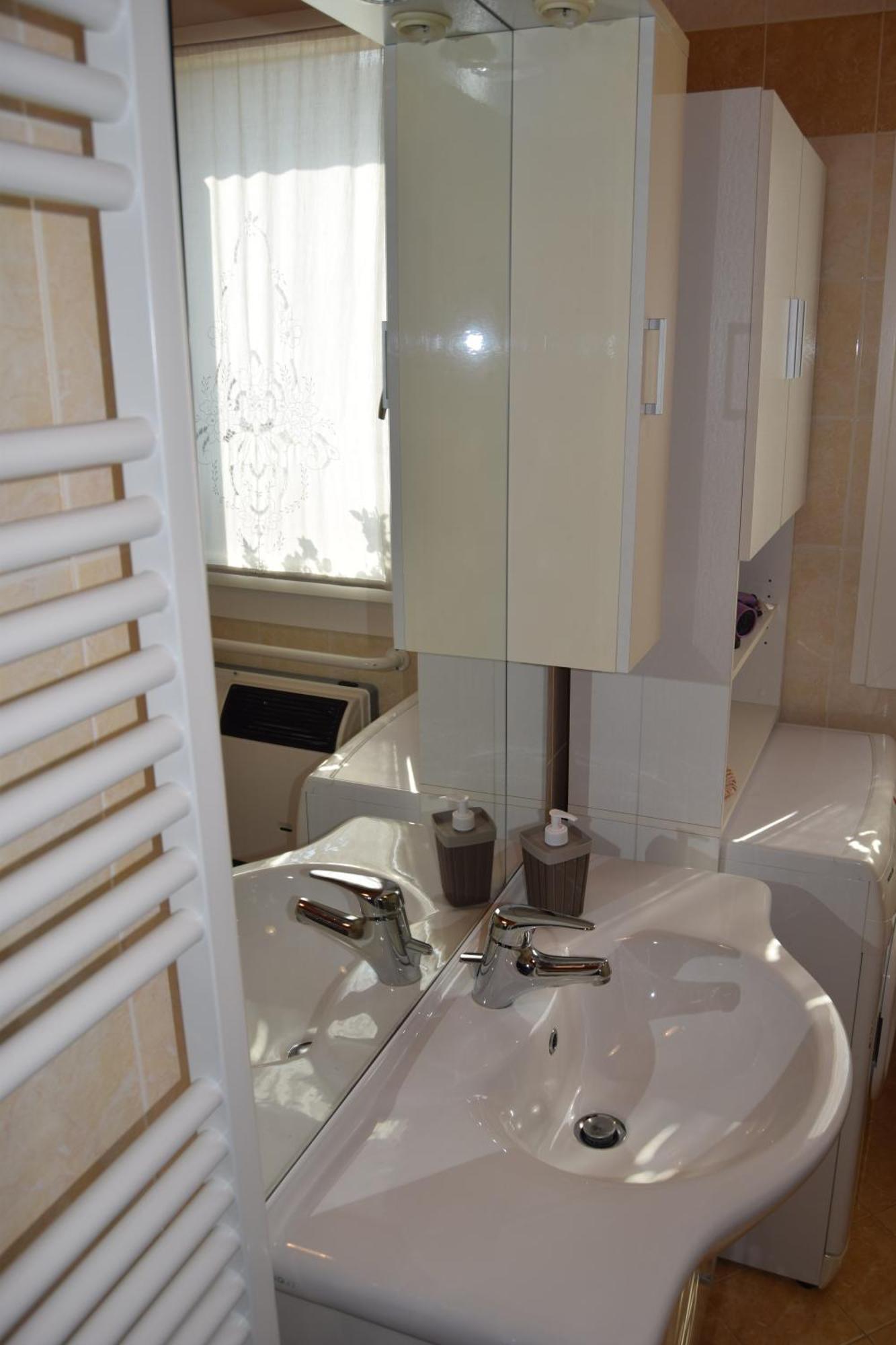 B&B We Care Appartamento Lendinara エクステリア 写真